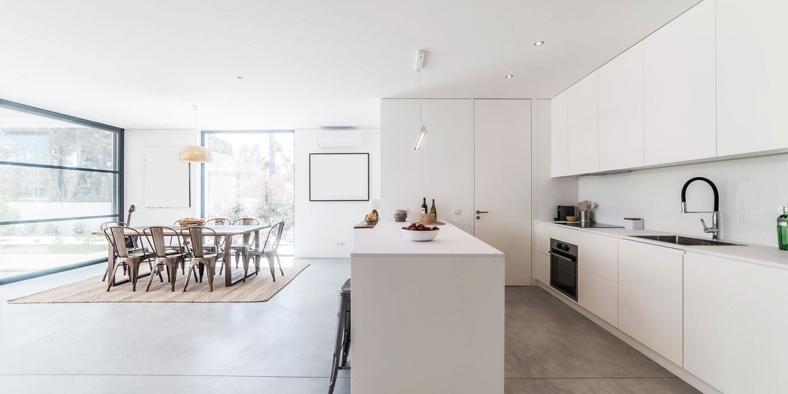 Akilandeswari Apartments