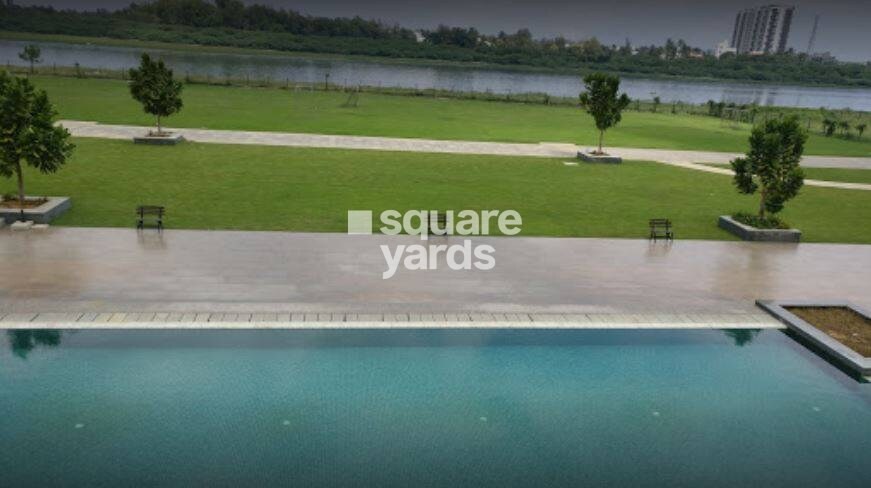 Hiranandani Brentwood Amenities-Features