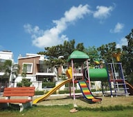 Jones Cassia Amenities-Features