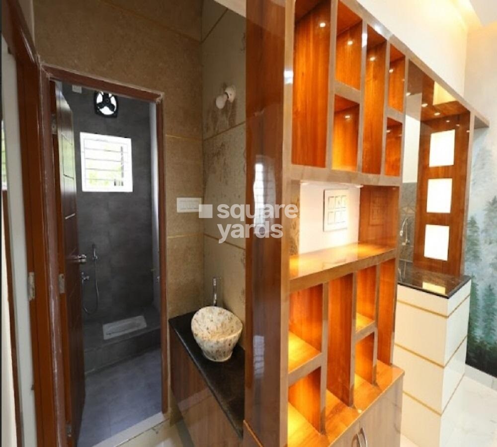 Southland Alankar Garnet