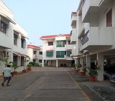 Elegant Navaratna Featured Image