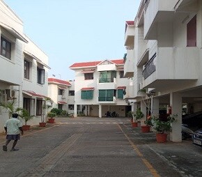 Elegant Navaratna