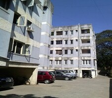 Golden Harrington Court Featured Image