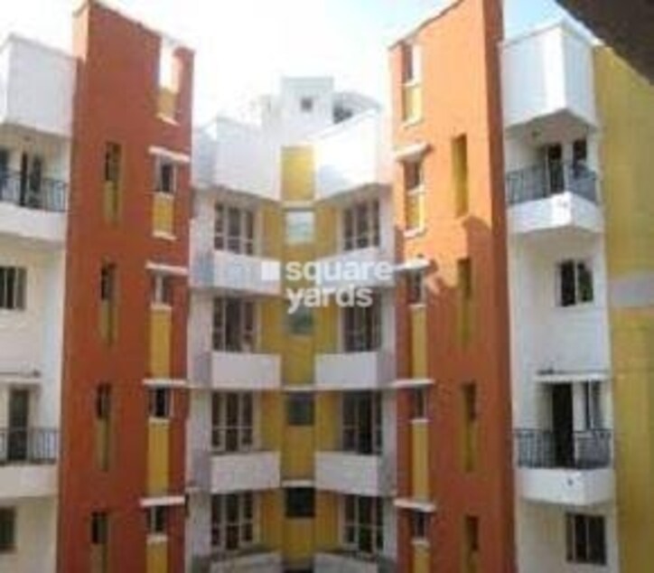 Ramaniyam Waterfront Cover Image