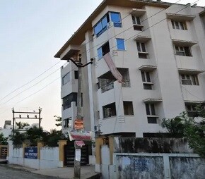 Rams Apartments