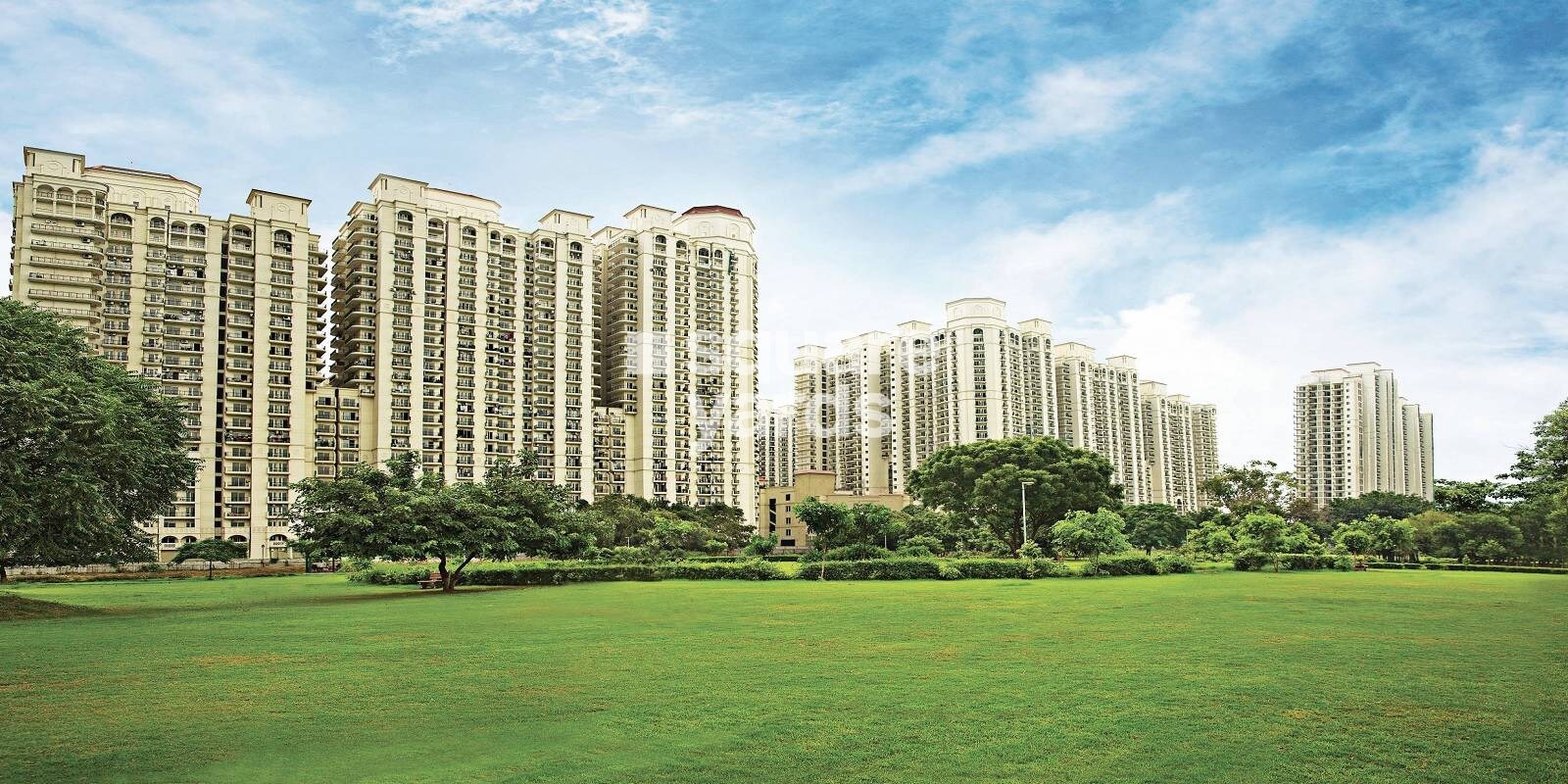 DLF Capital Greens Phase I And II