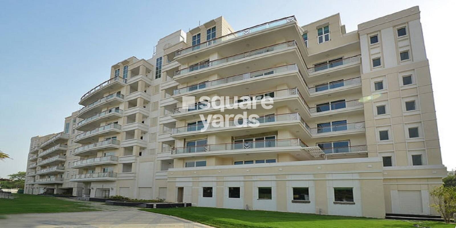 dlf-queens-court