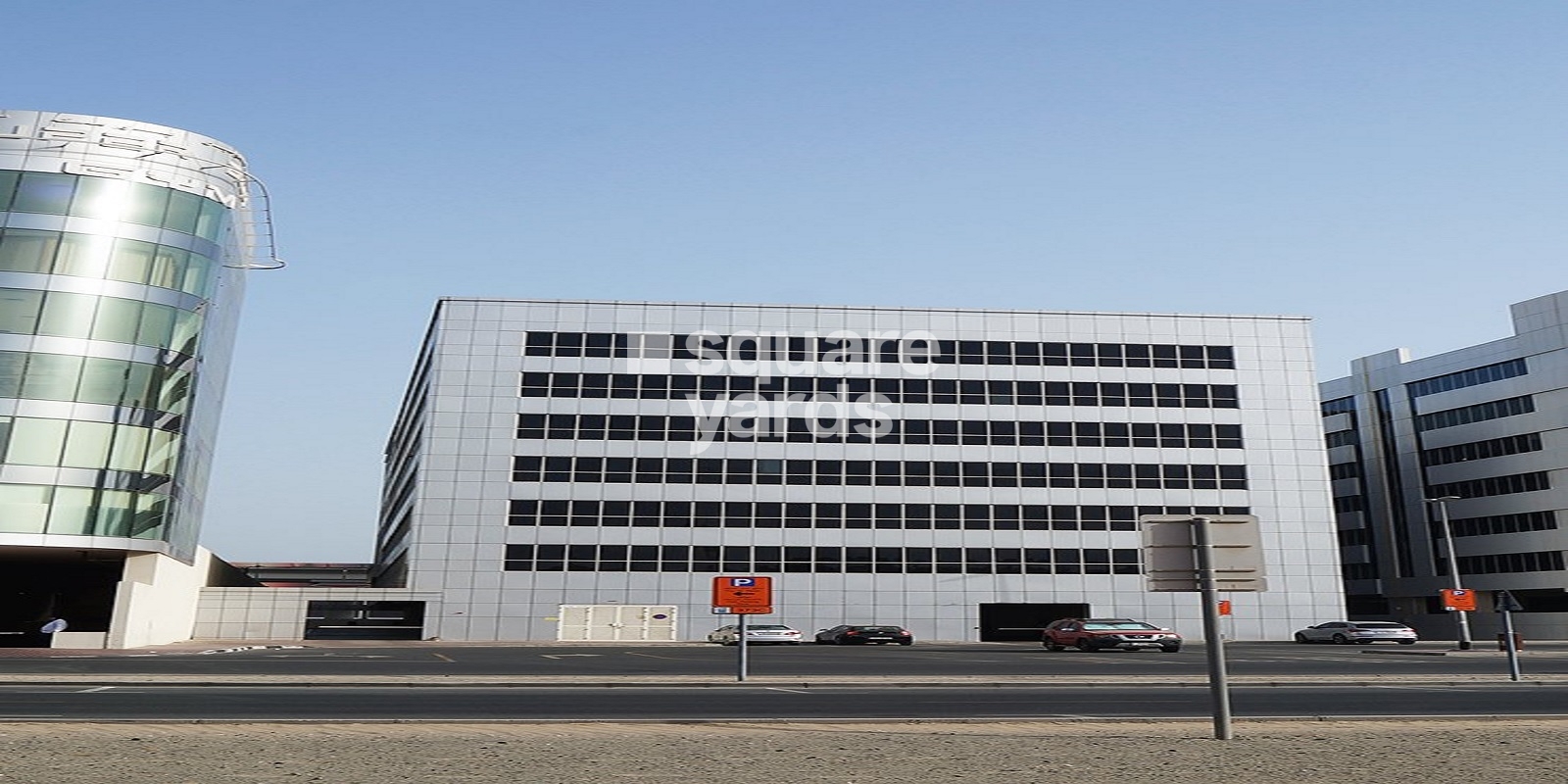 Al Zarouni Business Centre Cover Image