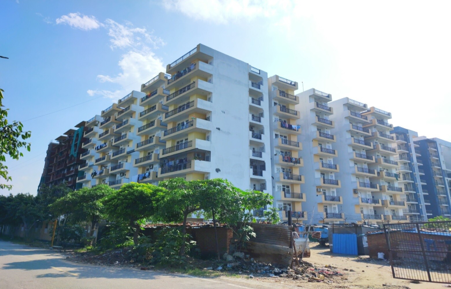 Andromida Planet One Apartment Exteriors