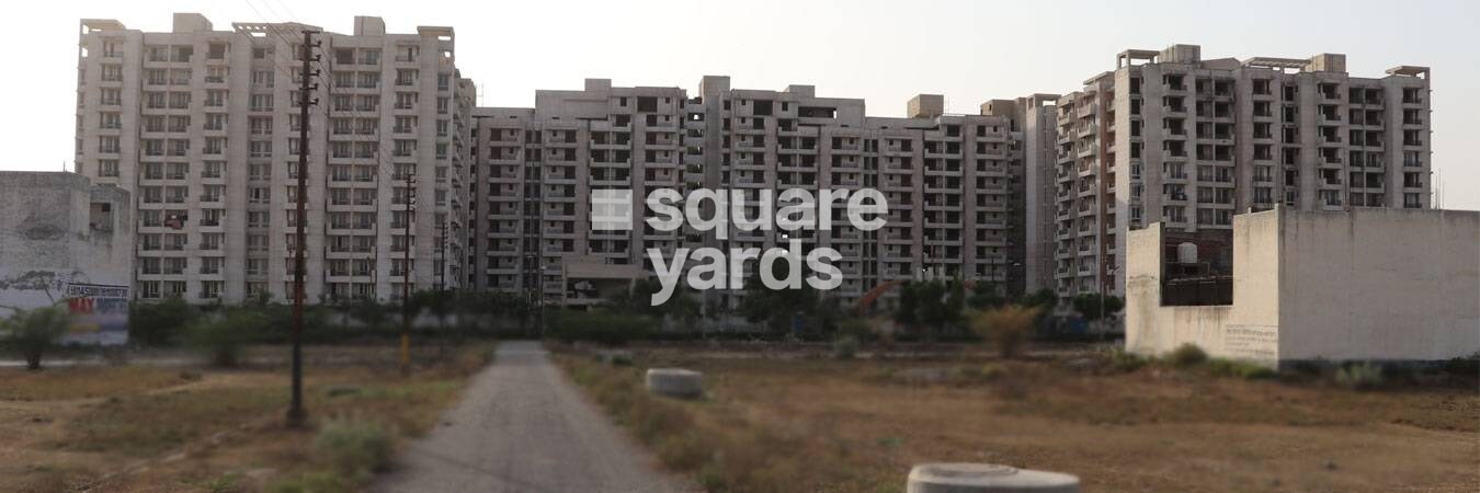 Care The Alien Court