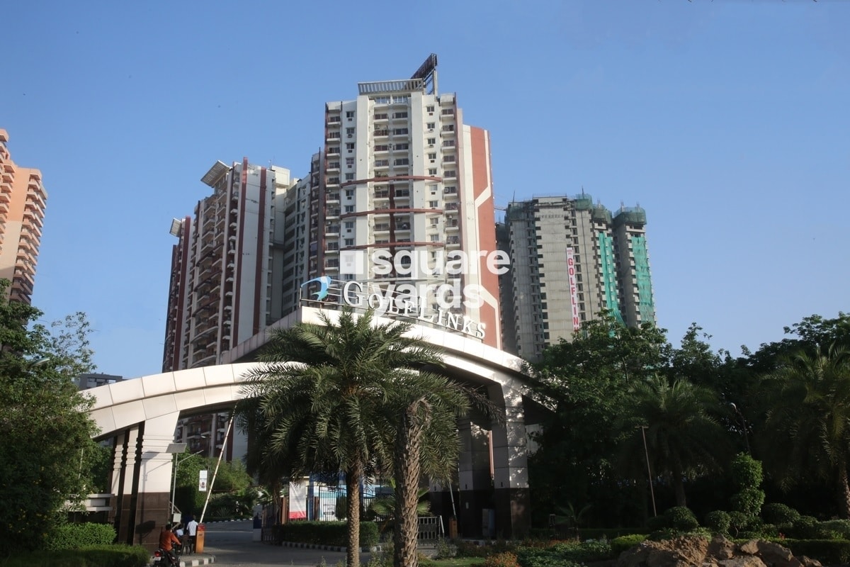 Landcraft Golf Links Entrance View