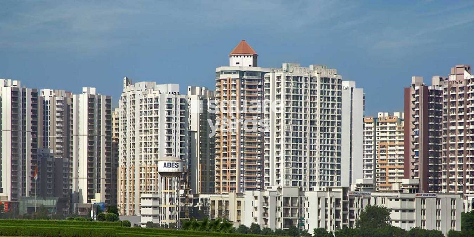 Mahagun Mascot residential project in Sain Vihar