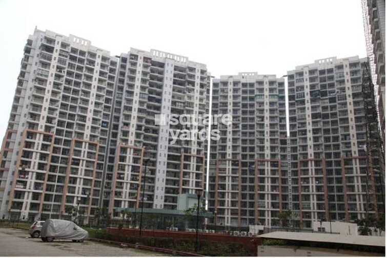 Mahagun Mascot Tower View 3