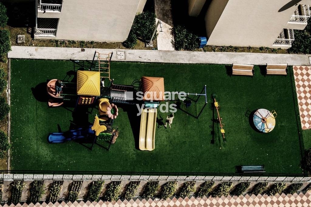 MKS La Royale Amenities-Features 1