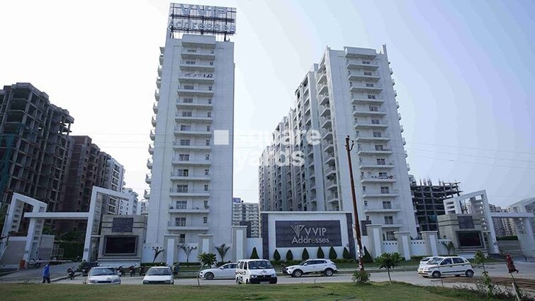 VVIP Addresses Entrance View