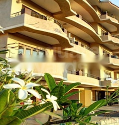 Adwalpalkar Eleganza Adwalpalkar Eleganza