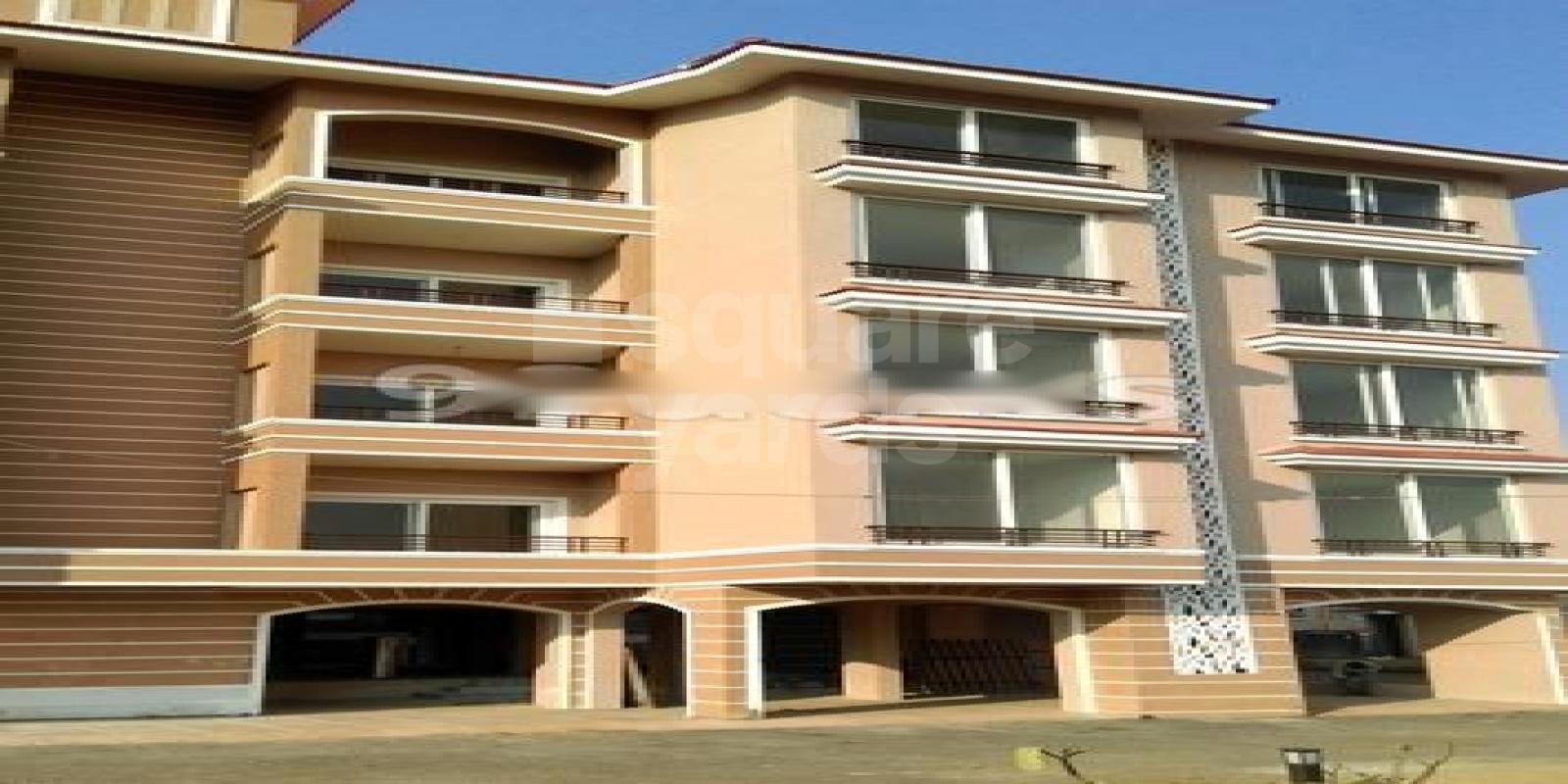 Mosaic Exquisite Apartment Featured Image