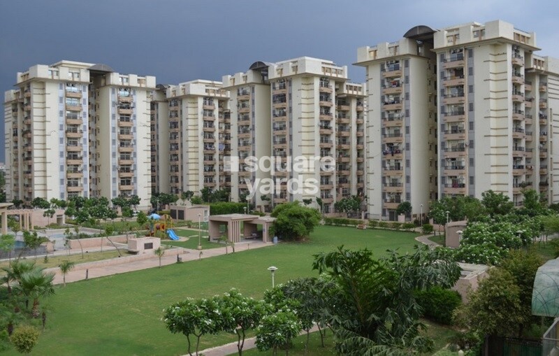 Amrapali Grand