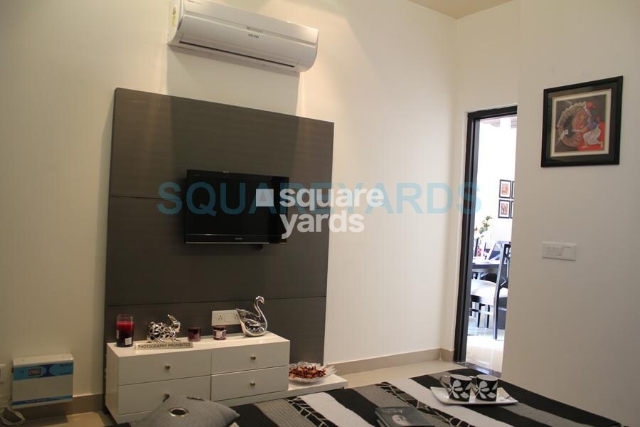 Ansal API Sushant Megapolis Paradise Crystal