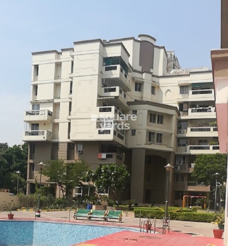 Assotech Golf Vista Apartment Tower View 2