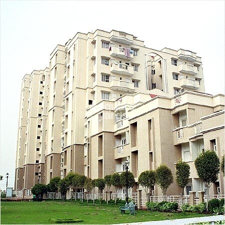 Eldeco Golf View Apartments Tower View 1