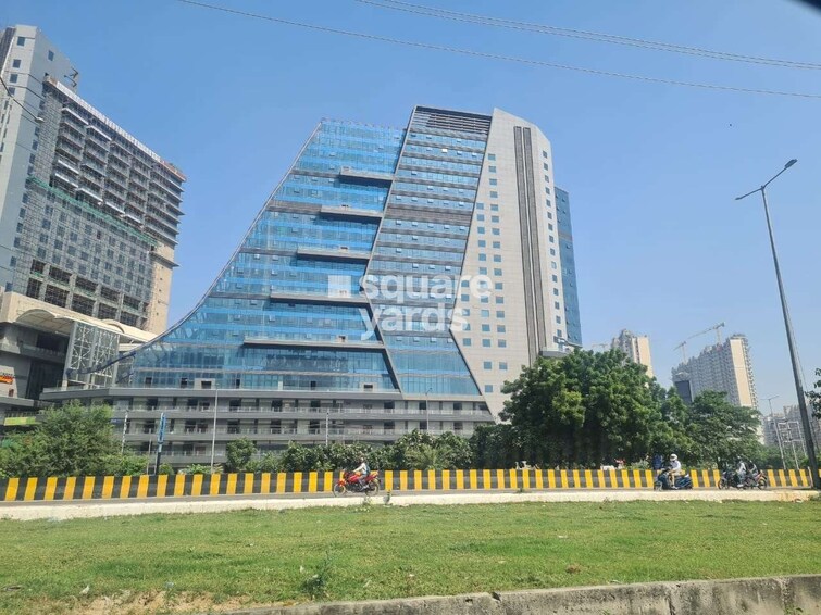 Galaxy Blue Sapphire Plaza Tower View 4