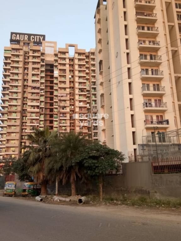 Gaur City 2 - 16th Avenue