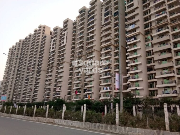 Gaur City 2 - 16th Avenue Tower View 5