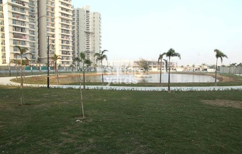 Gaur City 4th Avenue Amenities-Features 1