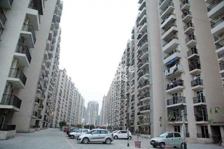 Gaur City 6th Avenue Tower View 3