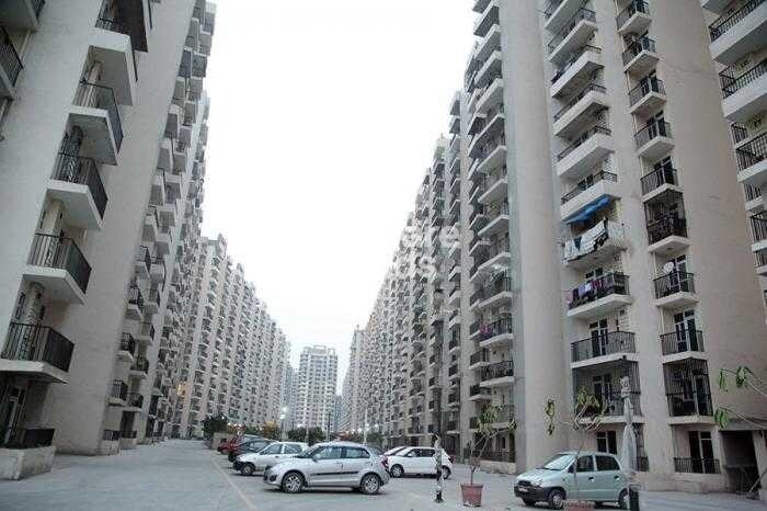 Gaur City 6th Avenue Tower View 3