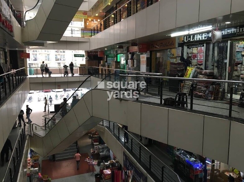 Gaur City Plaza