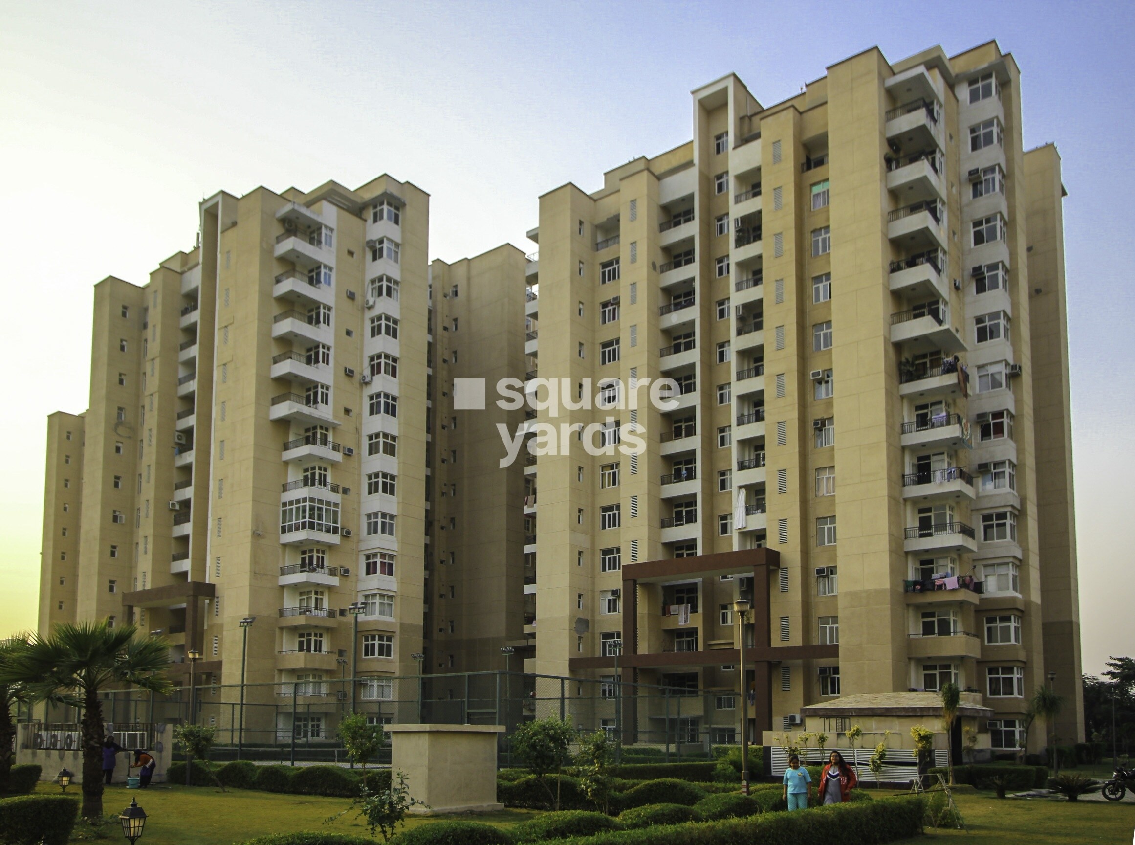 Omaxe Palm Greens Phase II Tower View 4