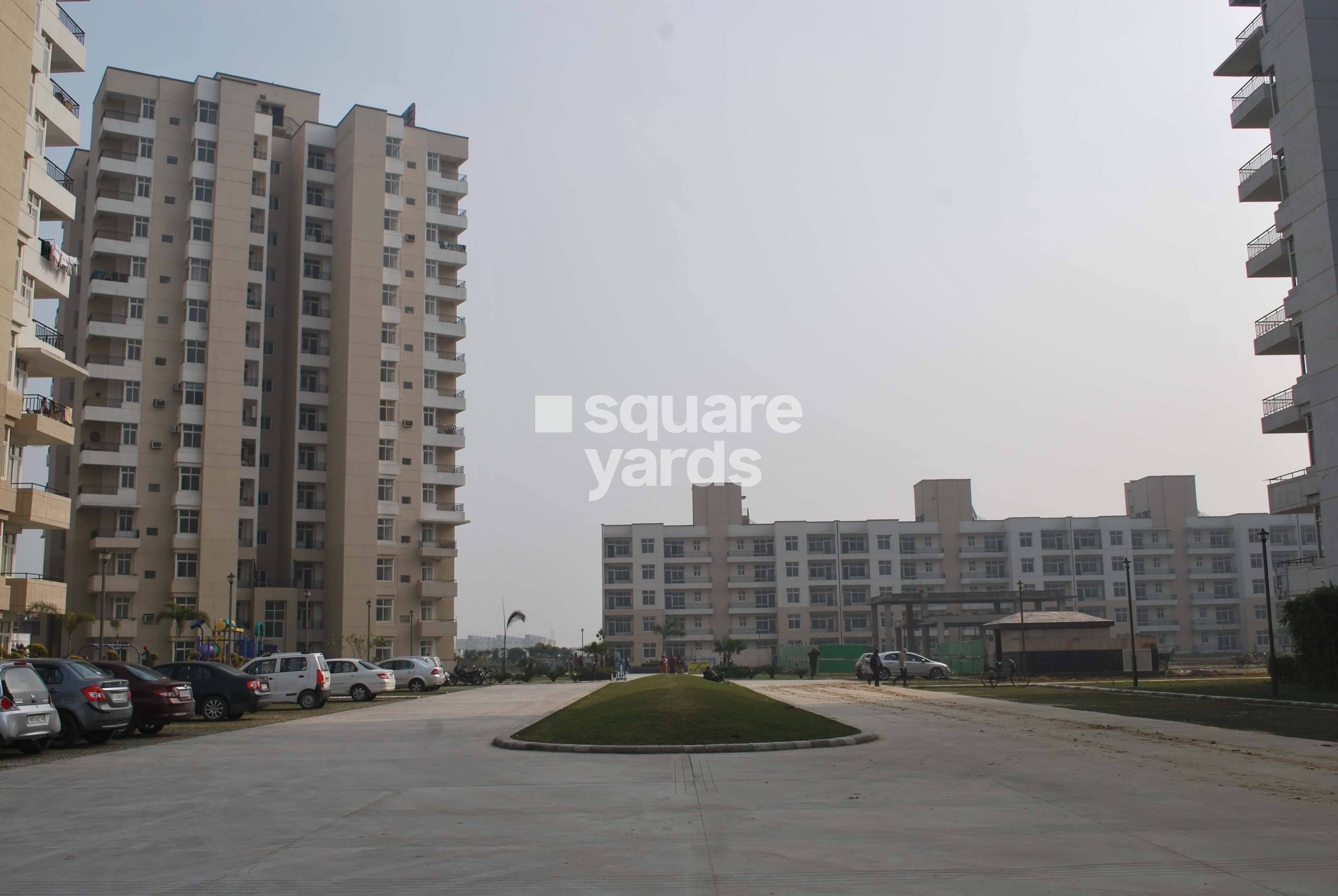 Omaxe Palm Greens Phase II Tower View 2