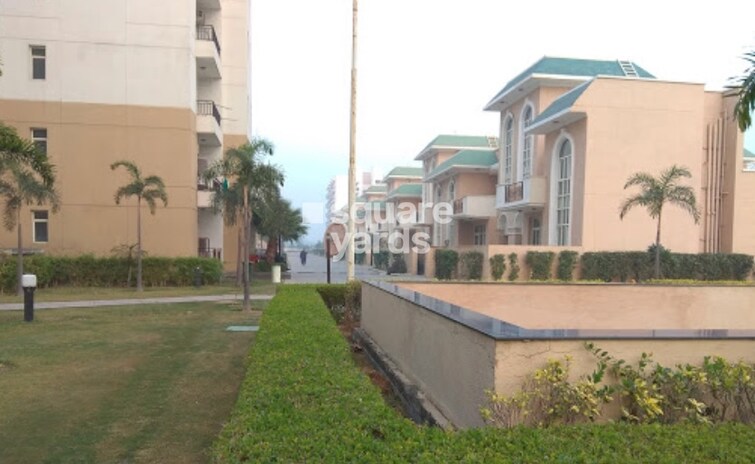 Omaxe Palm Greens Villas Tower View 2