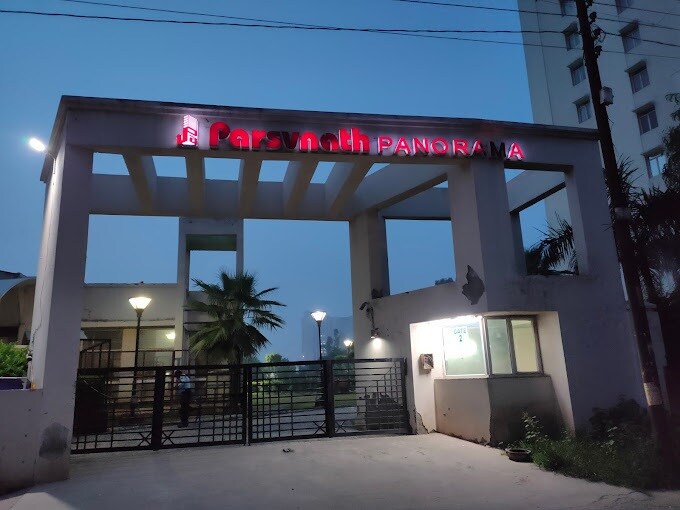 Parsvnath Panorama Entrance View