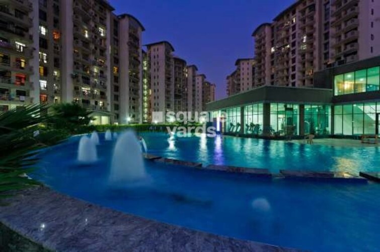 Strategic Royal Court Amenities-Features