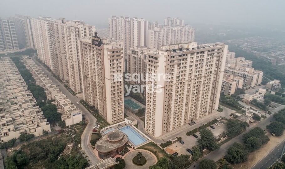 Supertech Czar Suites Tower View 1