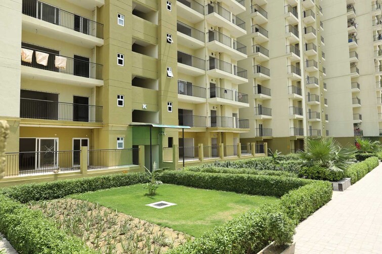 Trident Embassy Apartment Exteriors 1