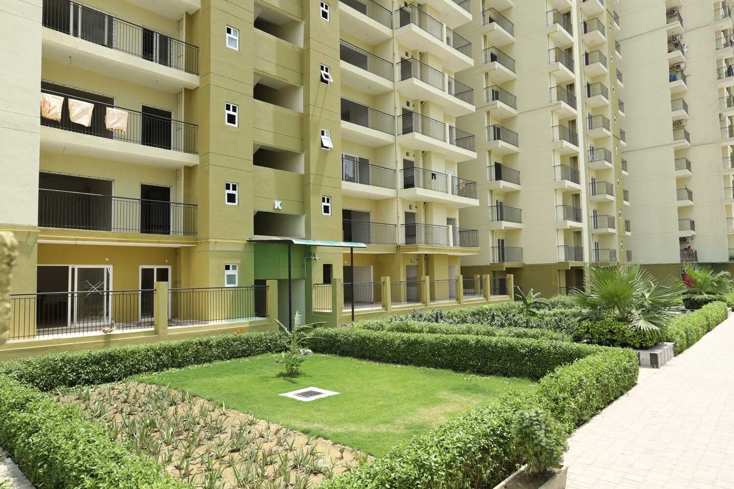 Trident Embassy Apartment Exteriors 1