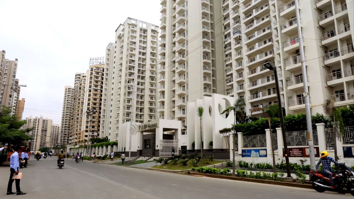 VVIP Homes Apartment Exteriors 2