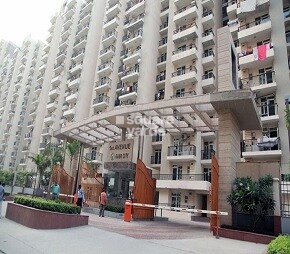 Gaur City 1st Avenue