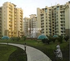 Omaxe Putting Greens, GN Sector Omega II, Greater Noida