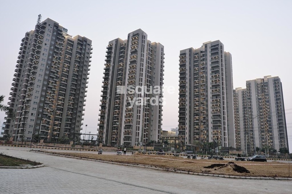 Adani M2K Oyster Grande