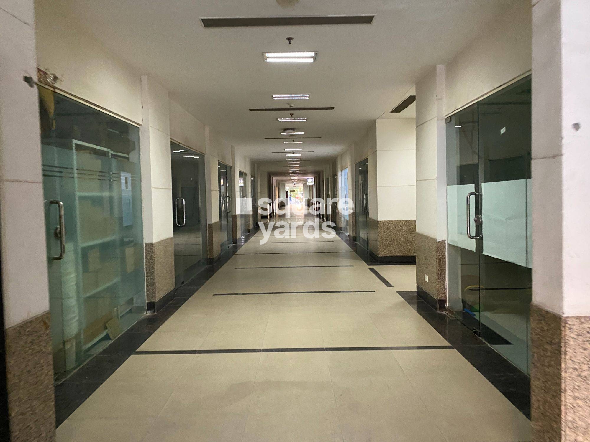 Ansal API Palam Corporate Plaza Lift Lobby Image