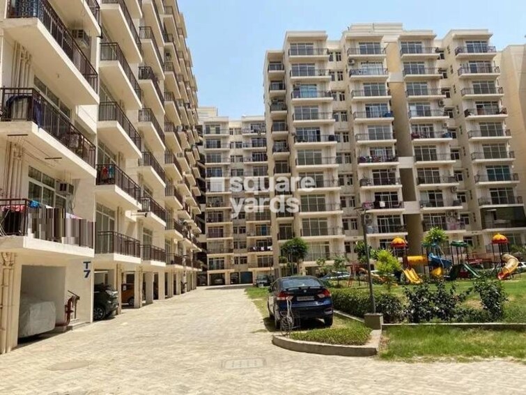 AVL 36 Gurgaon Amenities-Features 2