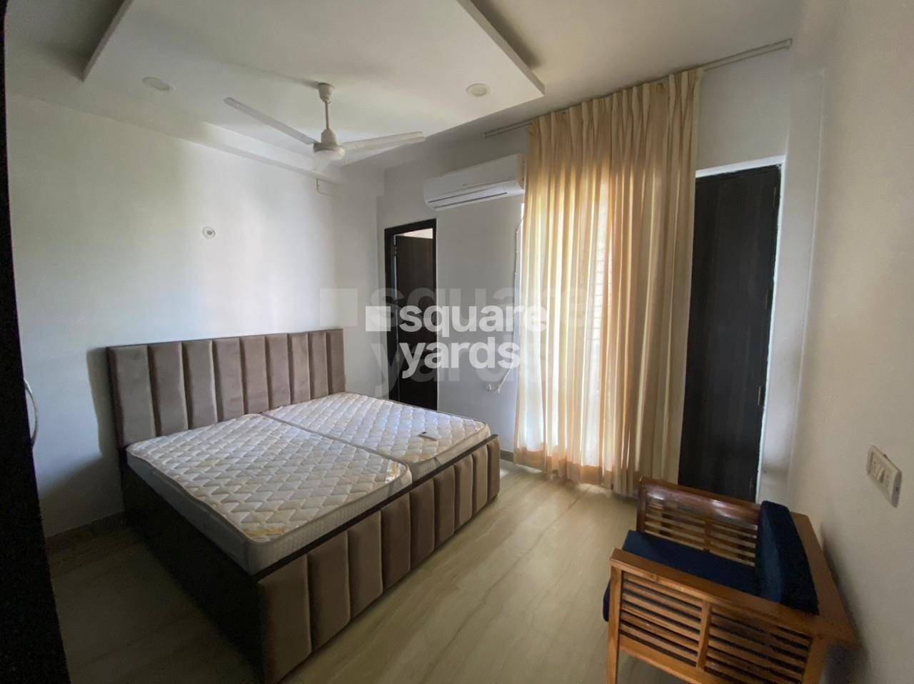 Bainsla Huda Floors Apartment Interiors