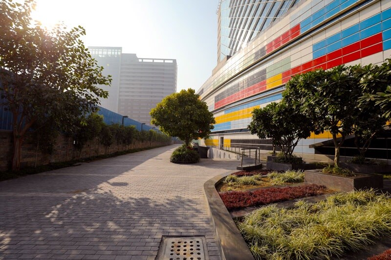 BPTP Centra One Amenities-Features