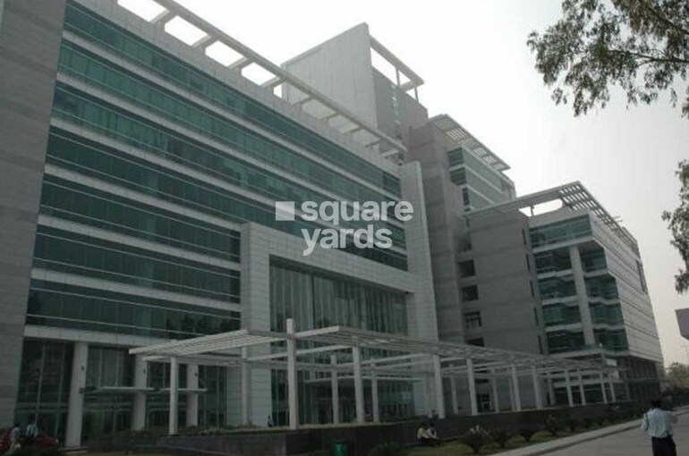 BPTP Park Centra Tower View 1