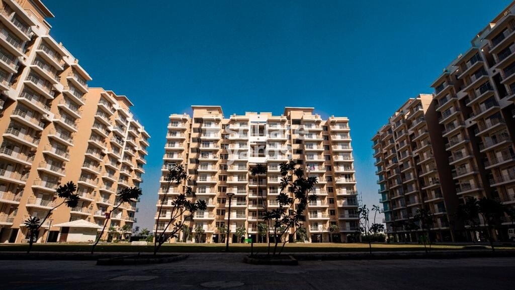 Breez Global Heights Tower View 9